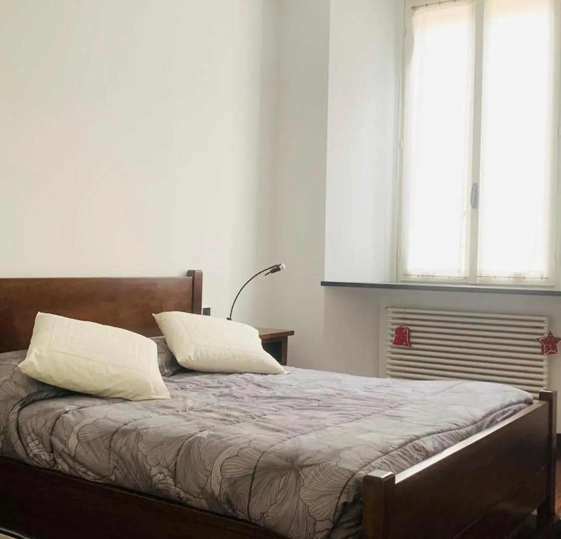 Milano Crocetta 27 Apartment 0*, Milan